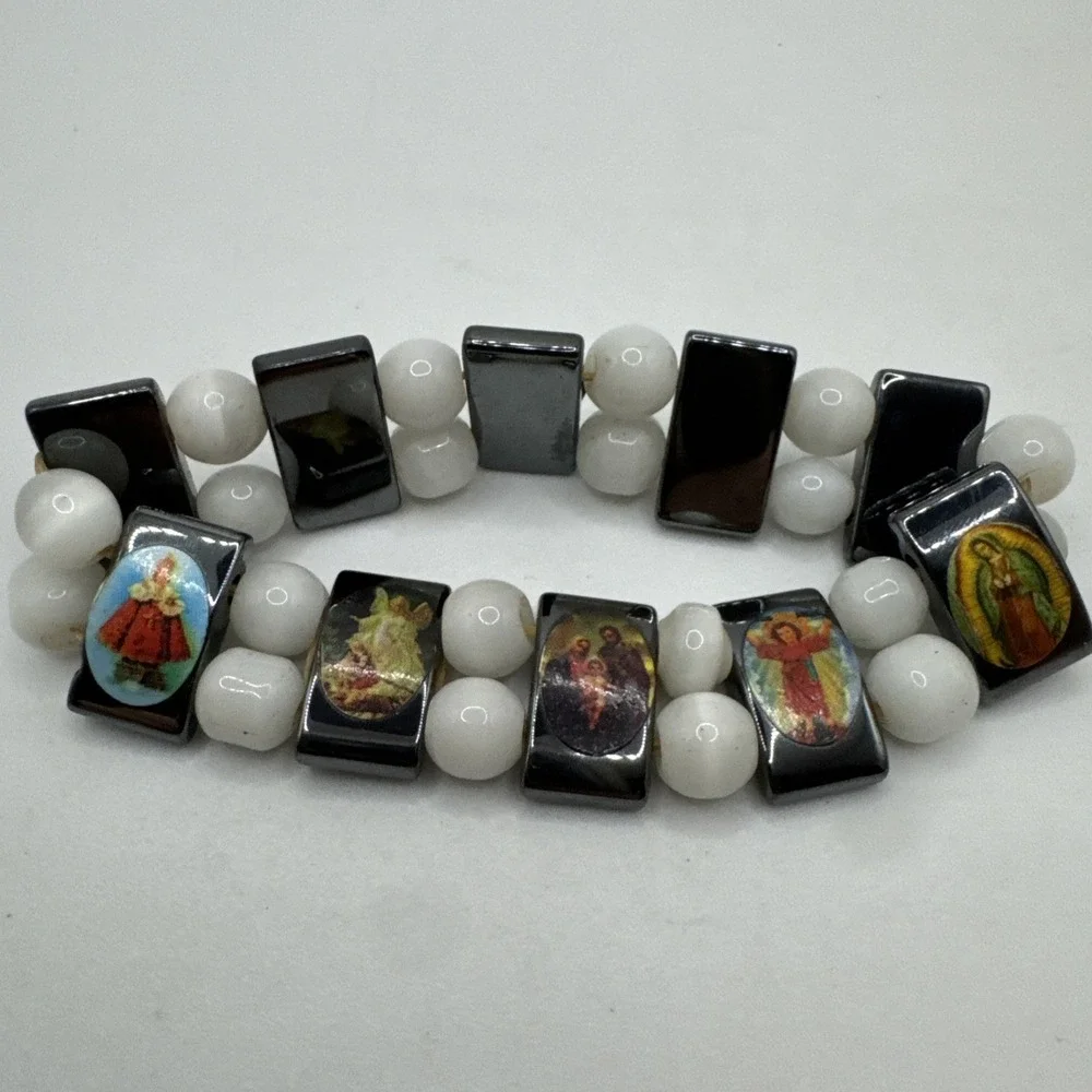 Bracelet‎ ~ 